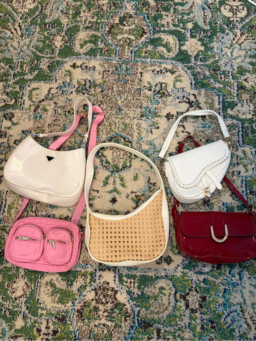 5- Piece Handbag Bundle